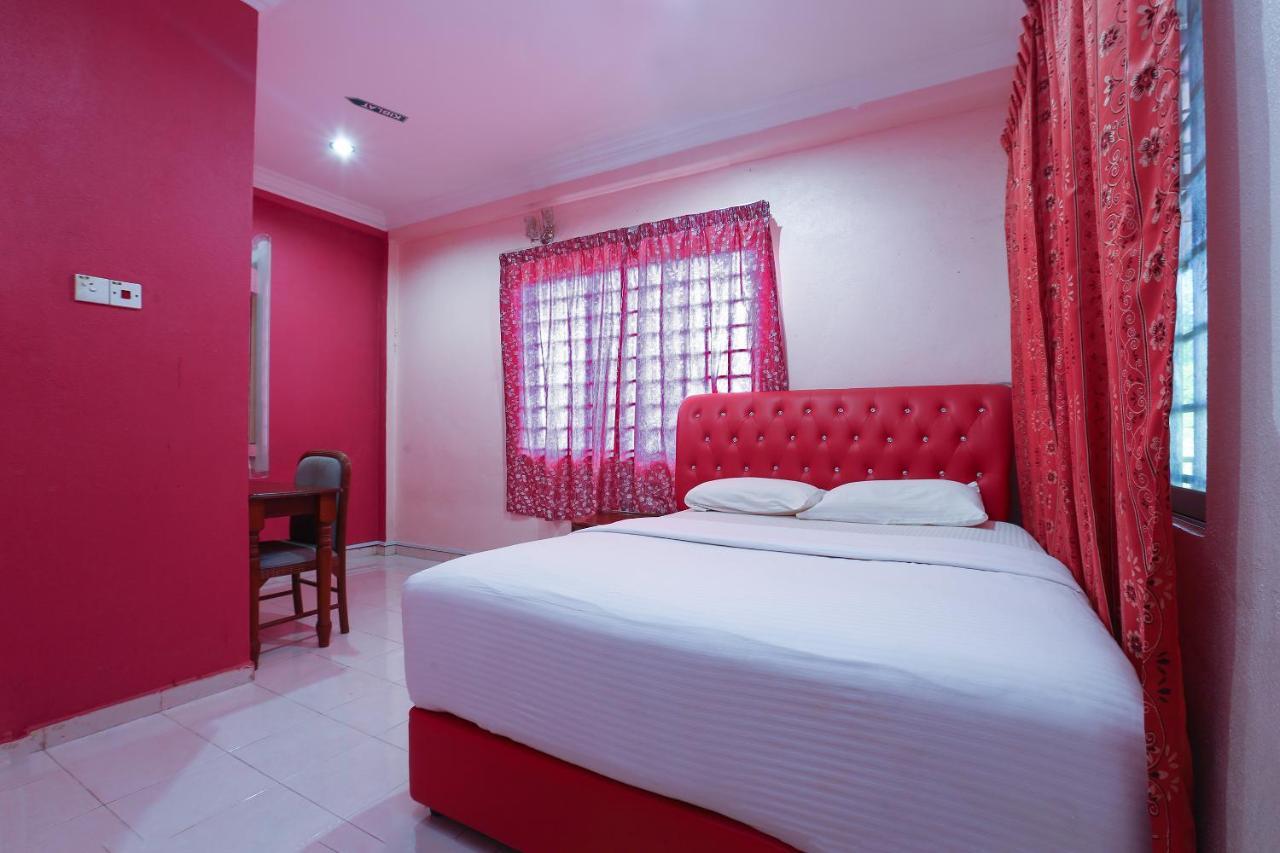 Oyo 89892 Hotel Jeli Inn Exterior photo