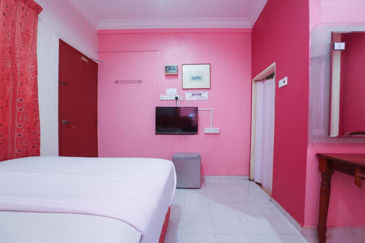 Oyo 89892 Hotel Jeli Inn Exterior photo